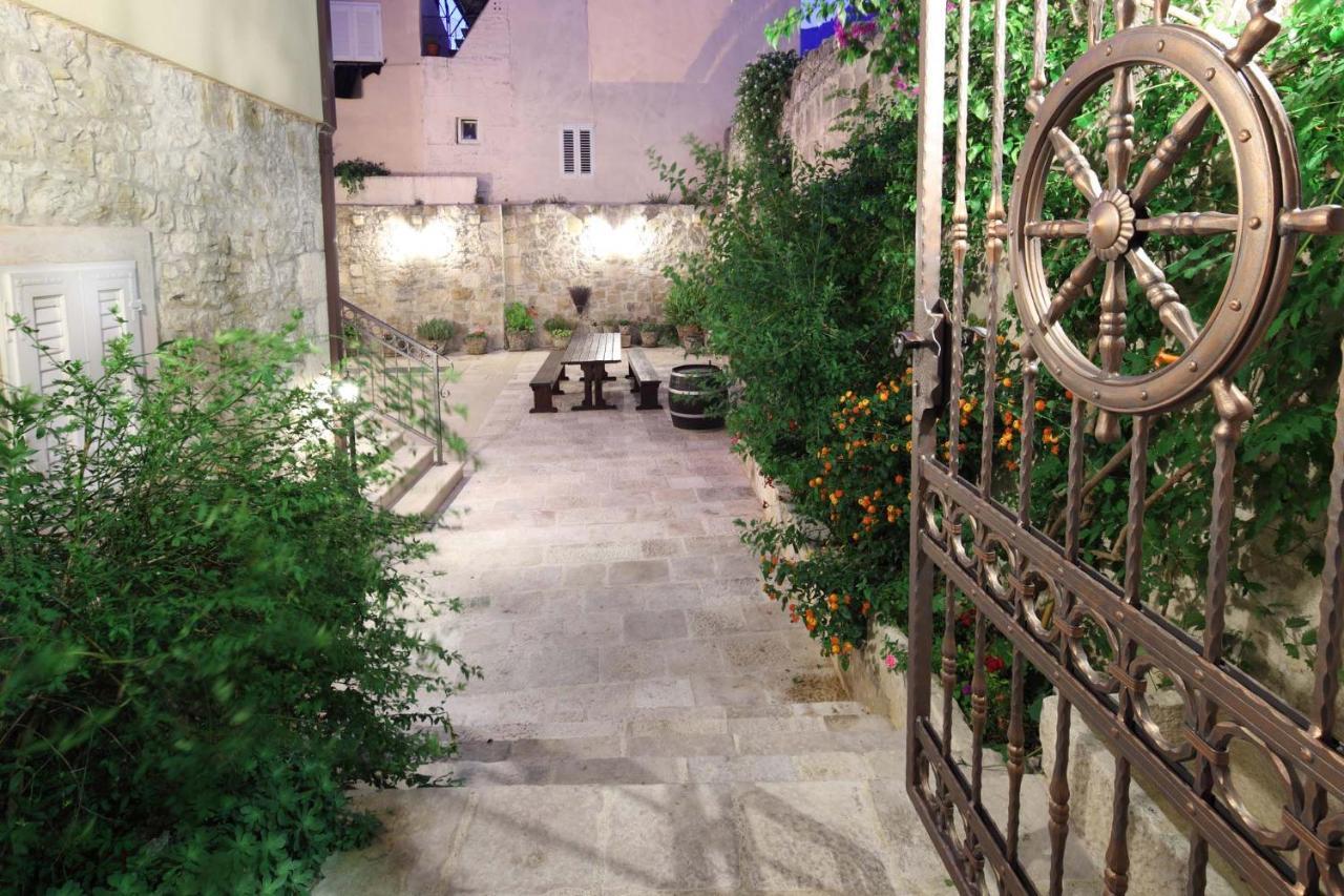Old Town Studio Apartments Makarska Luaran gambar