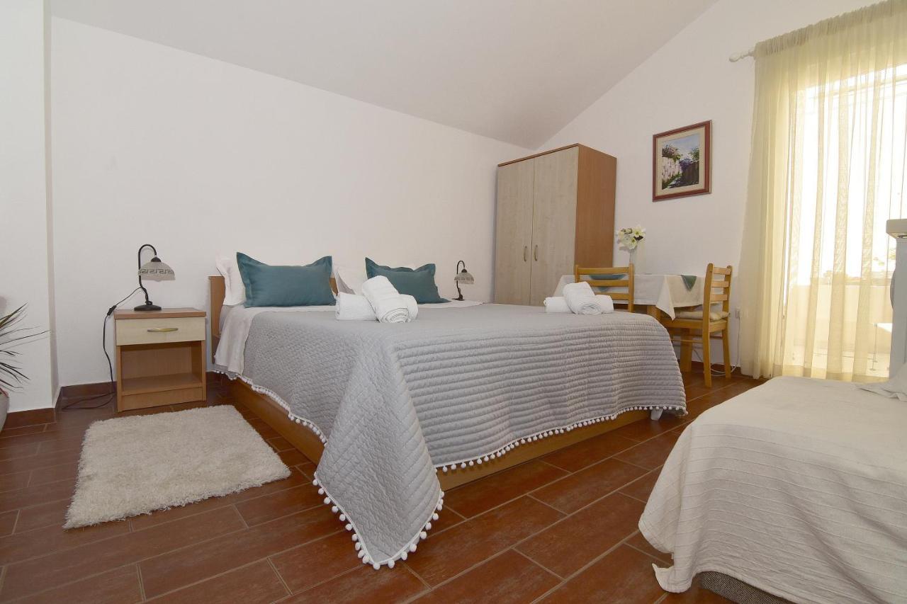 Old Town Studio Apartments Makarska Luaran gambar